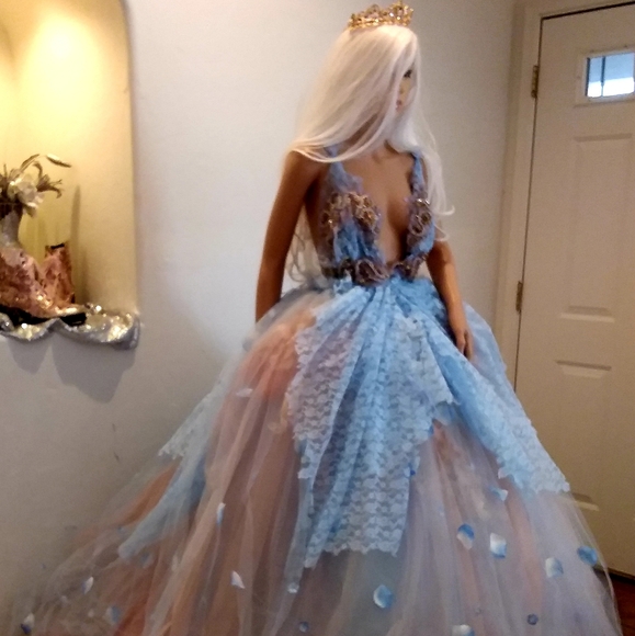 "ASTRID" Blue & Blush Lace & Tulle Wedding Ballgown Set - Picture 13 of 14